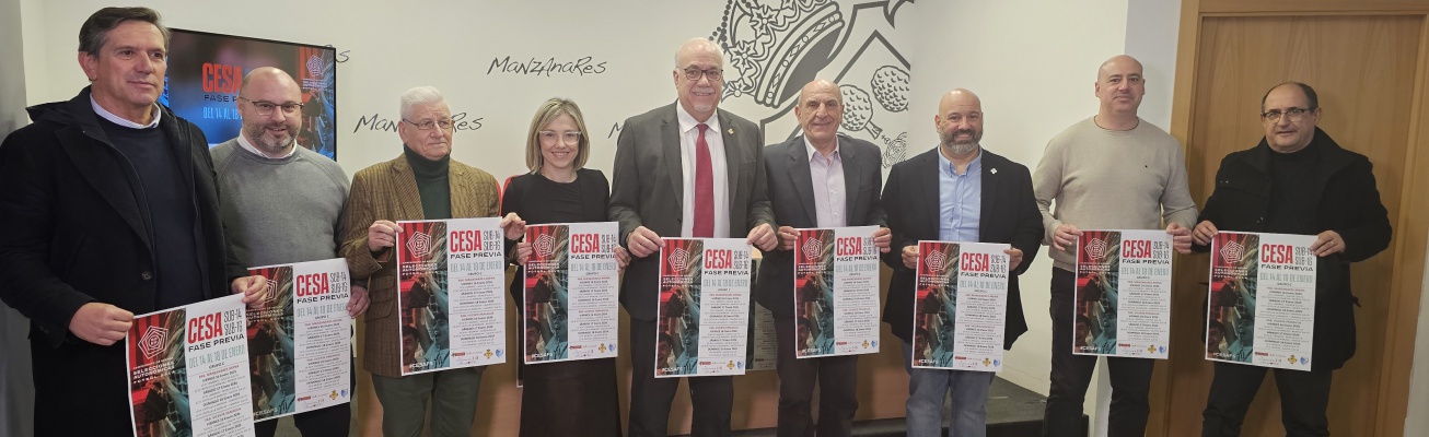 Miembros de la FFCM y de los ayuntamientos organizadores en la presentación del CESAMiembros de la FFCM y de los ayuntamientos organizadores en la presentación del CESA