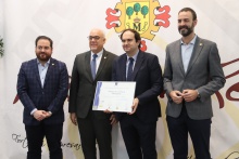 Renovación del distintivo SICTED al Parador de Manzanares, Cristalería Muñoz de Luna, Elegance y Yuntero Tienda Gourmet