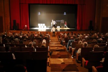 'Bajo la tierra' que pisamos en el Gran Teatro 'Bajo la tierra' que pisamos en el Gran Teatro