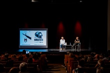 Miquel Ramos recomendó series y películas sobre los discursos de odio y desinformación