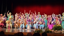 Coro de los Estudiantes de Cádiz en el Gran Teatro de Manzanares Coro de los Estudiantes de Cádiz en el Gran Teatro de Manzanares