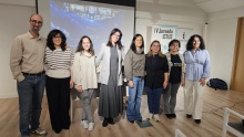 Ponentes junto a autoridades y asociación organizadora