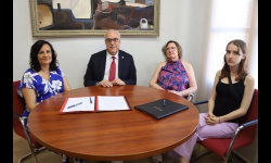 Firma convenio Ayuntamiento y Cruz Roja (julio 2025)