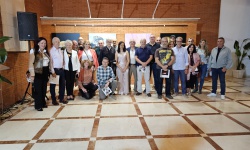 Algunos de los participantes junto a organizadores y autoridades