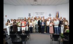 Foto conjunta de premiados y autioridades