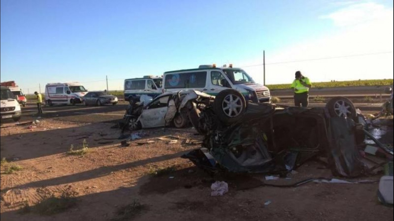 Estado en el que quedaron algunos vehículos tras el accidente