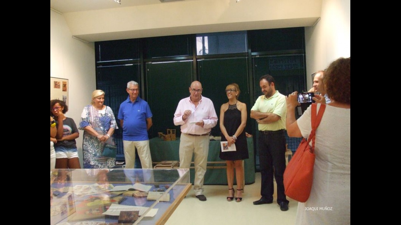 Inauguración de la exposición en la Biblioteca "Lope de Vega"