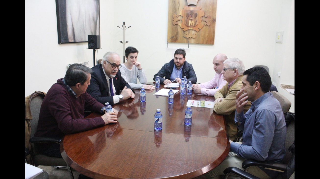 Reunión de trabajo en el Ayuntamiento de Manzanares