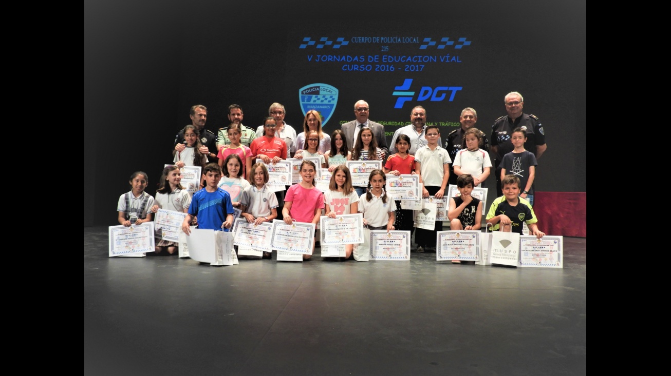 Premiados en el Concurso de Dibujo de las V Jornadas de Educación Vial de Manzanares