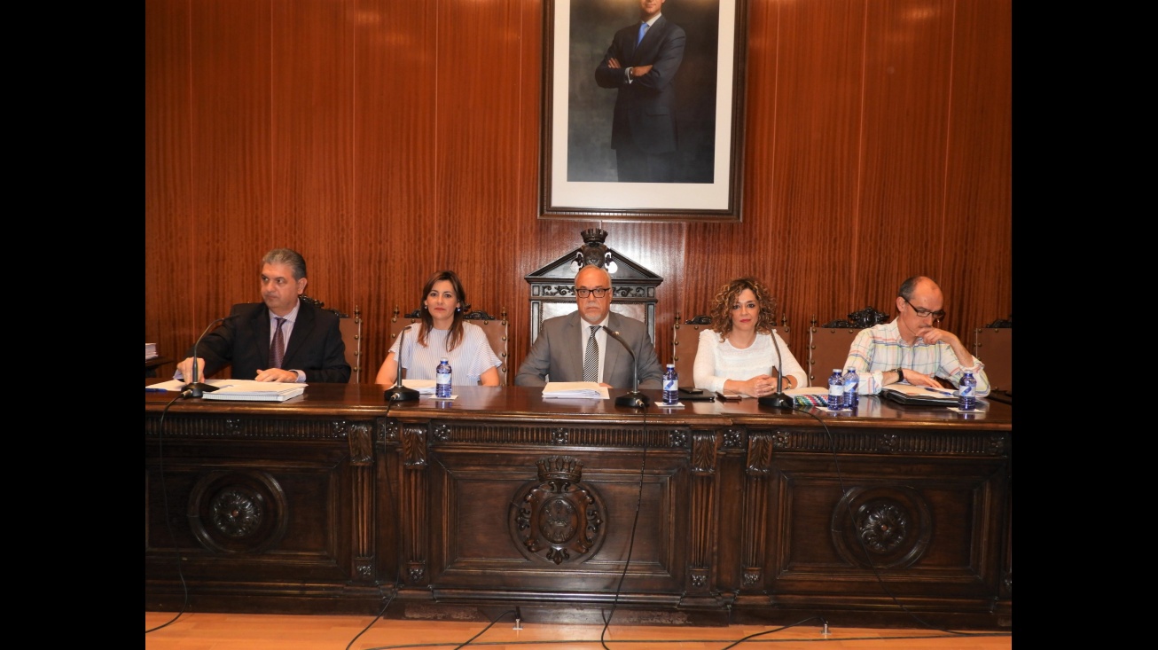 Pleno del Ayuntamiento de Manzanares correspondiente al mes de mayo 2017