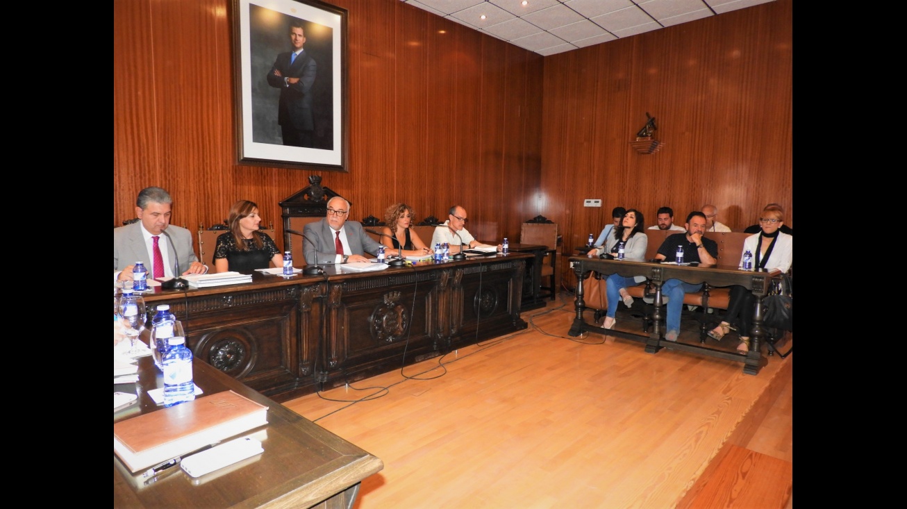 Sesión ordinaria de pleno en el Ayuntamiento de Manzanares correspondiente al mes de junio 2017