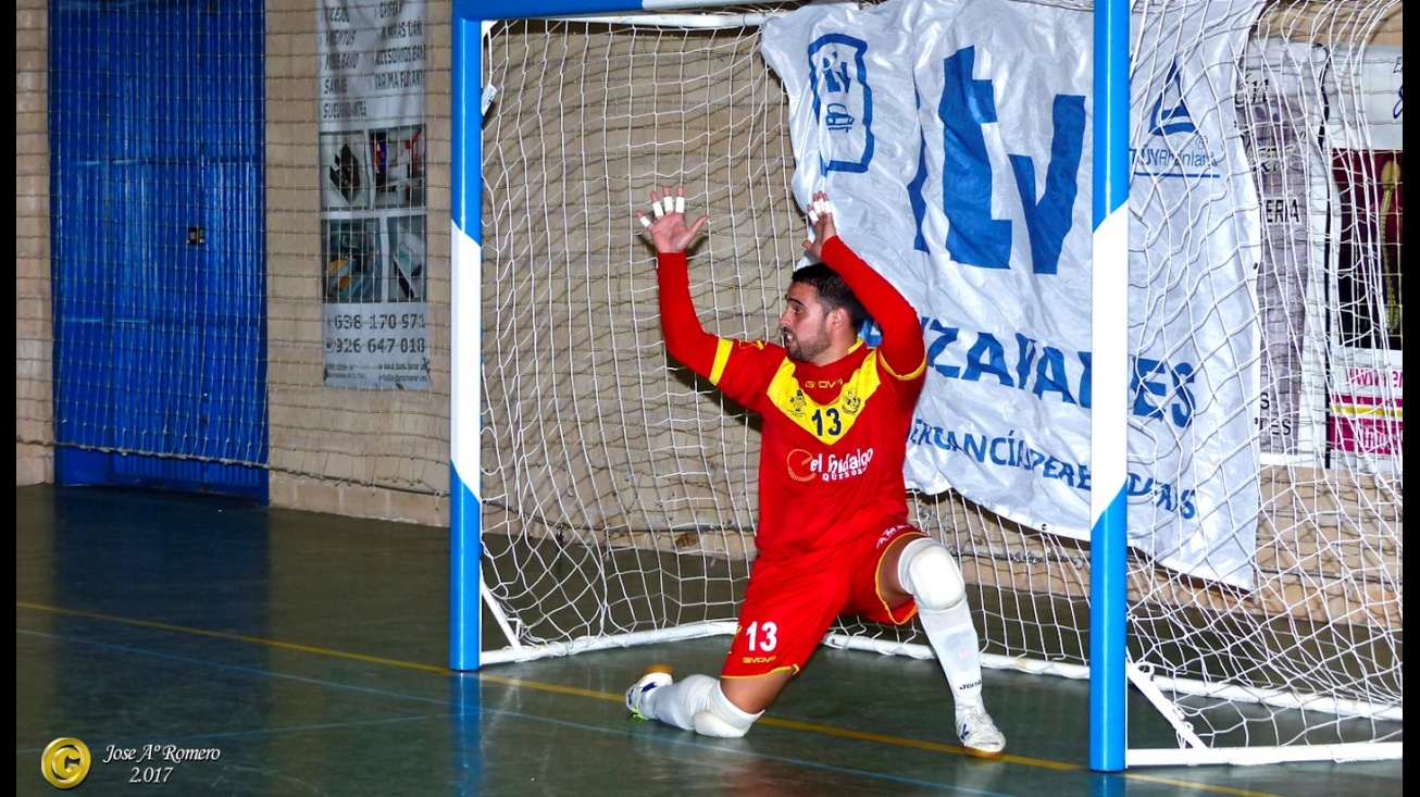 Dani Juárez volvió a ser decisivo en los penaltis. Foto: José A. Romero