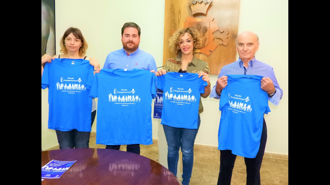 Laura Úbeda, Pablo Camacho, Beatriz Labián y Felipe Merino, en la presentación de la I Marcha Intergeneracional Manzanares 2017