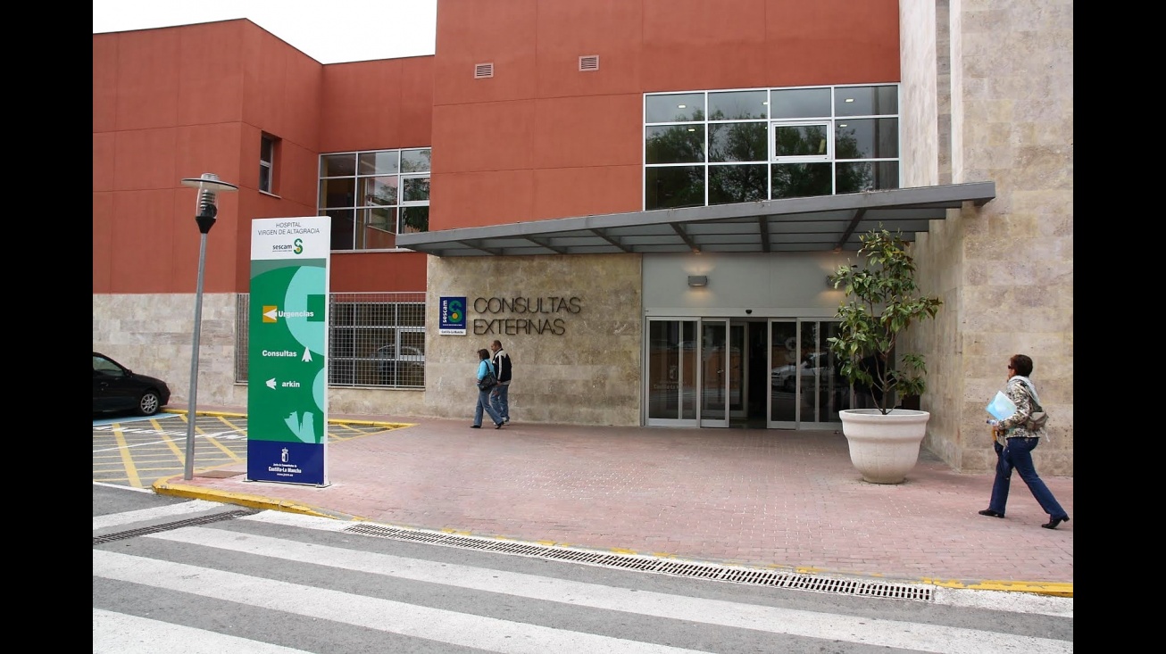 Entrada de consultas externas del Hospital Virgen de Altagracia