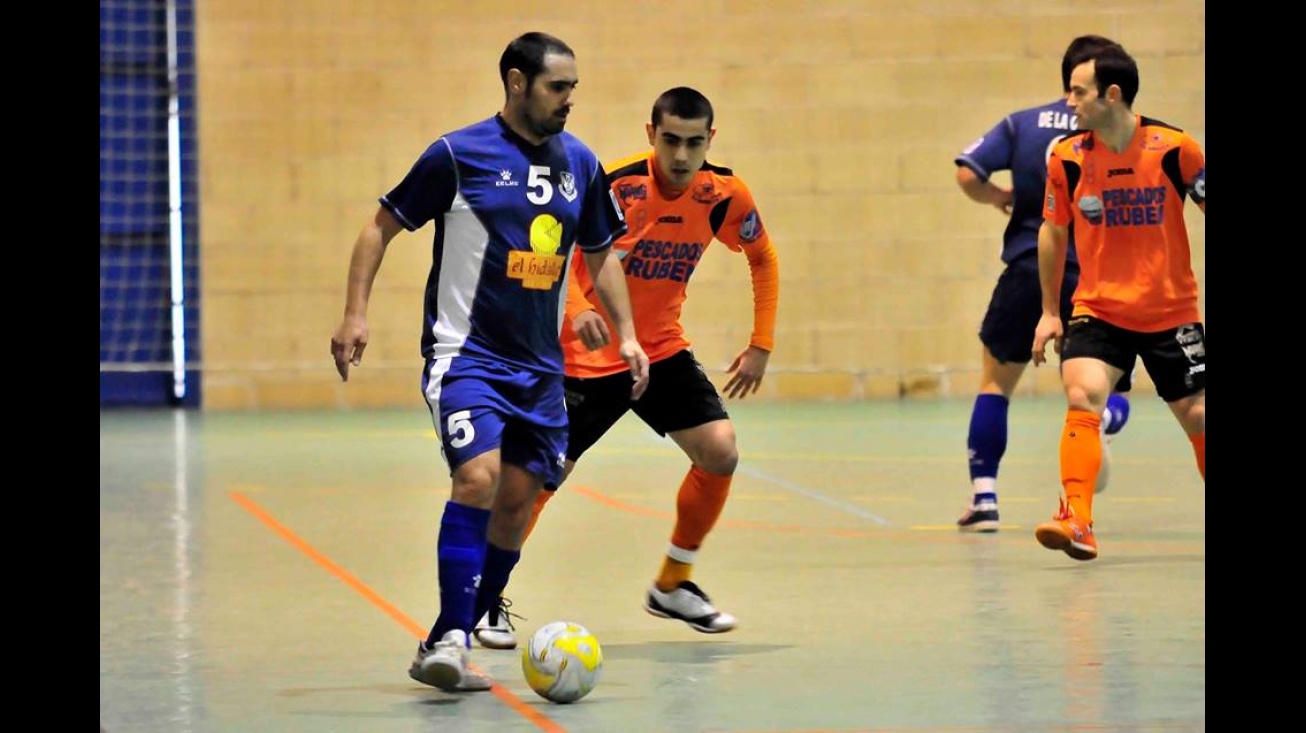 Foto del recordado Roque Cuesta de la eliminatoria de 2012 entre Manzanares y Burela