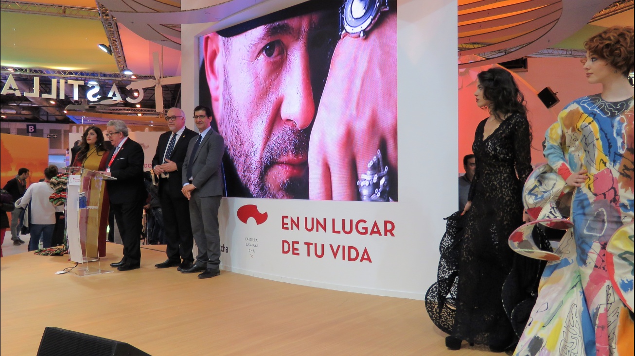 El presidente de la Diputación asistió a la presentación de Manzanares en Fitur