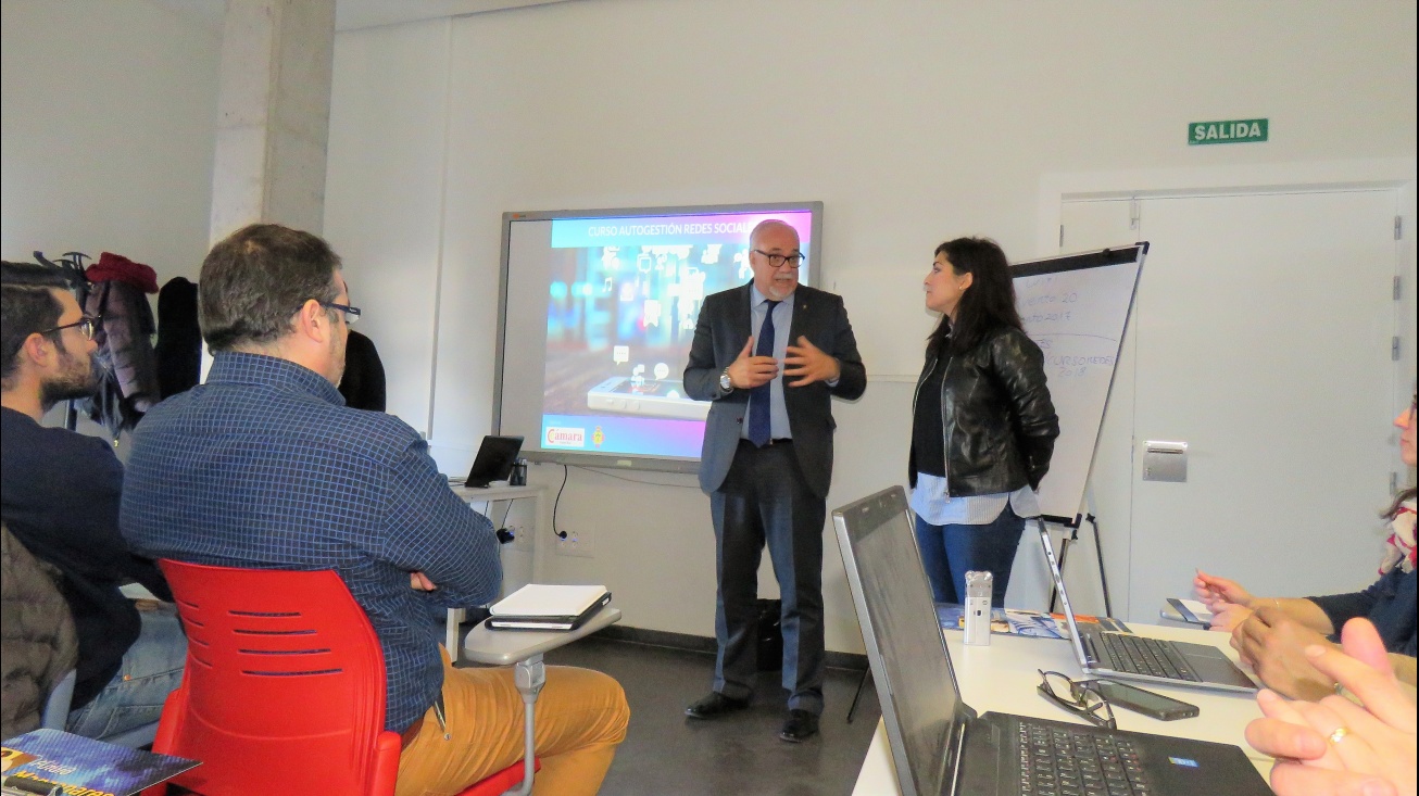 Inauguración del curso de autogestión de redes sociales