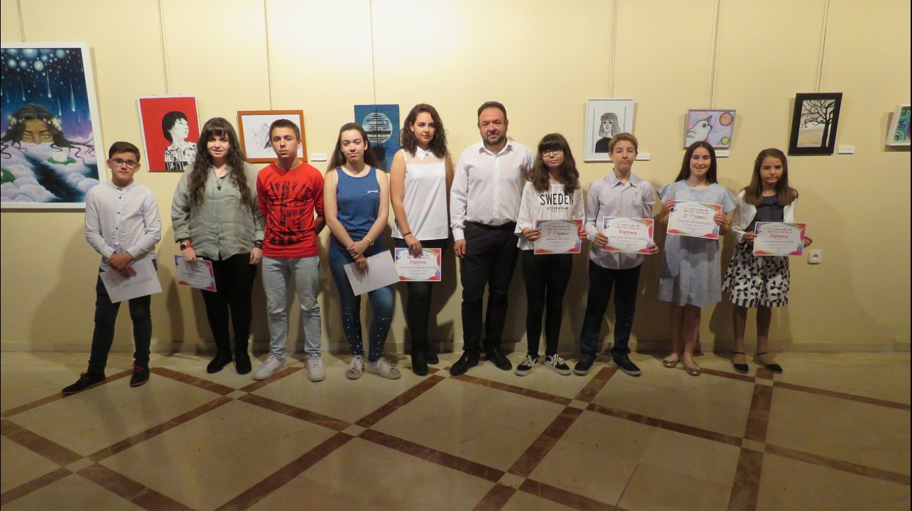 Premiados en el II certamen de pintura escolar ‘Jóvenes de Manzanares’