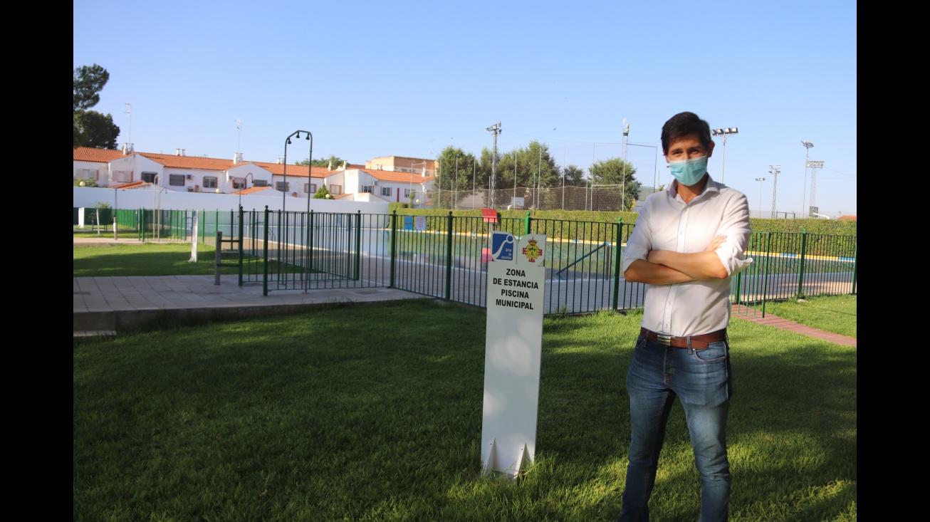 Más de 10.000 personas disfrutan de la piscina municipal en el primer mes de apertura