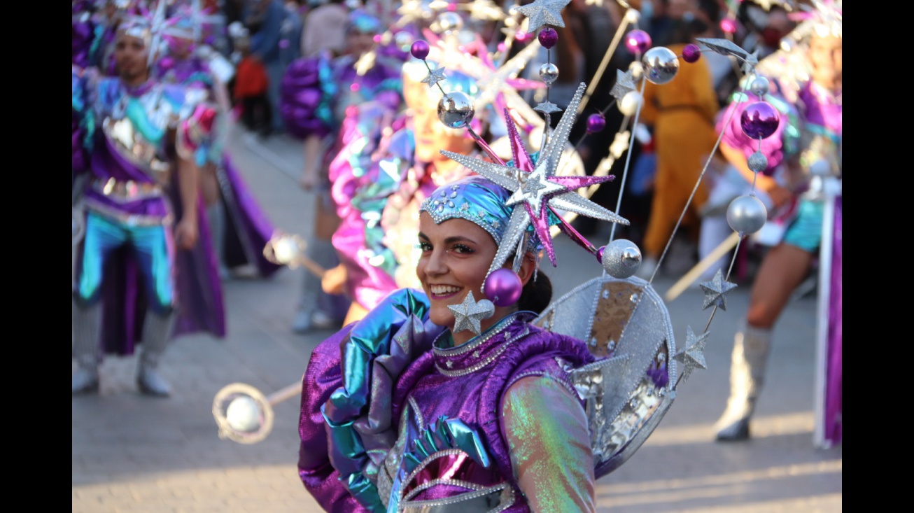 Desfile comparsas y carrozas 2022