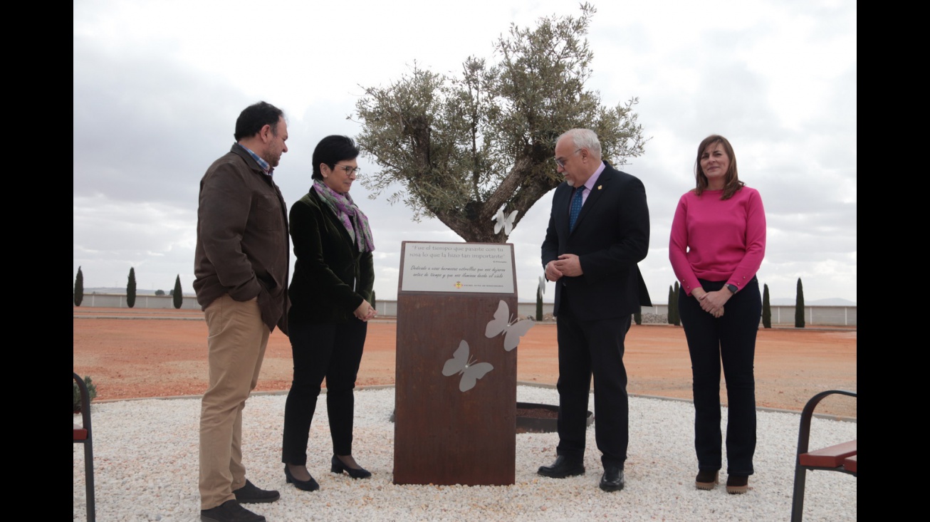 Nuevo espacio en el cementerio de Manzanares para recordar a los bebés no nacidos