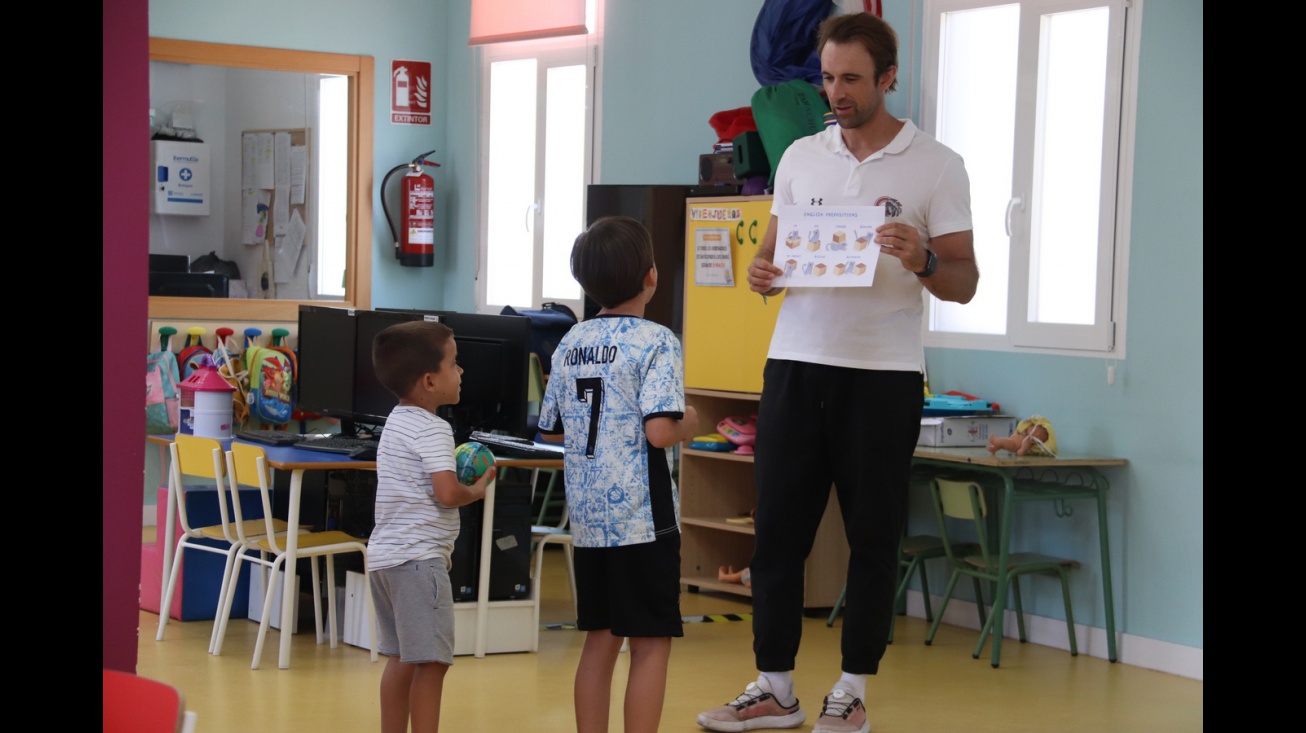 Clases de inglés en la ludoteca municipal