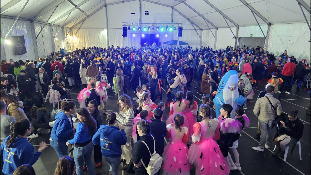 Vista de la carpa durante el carnaval de 2024