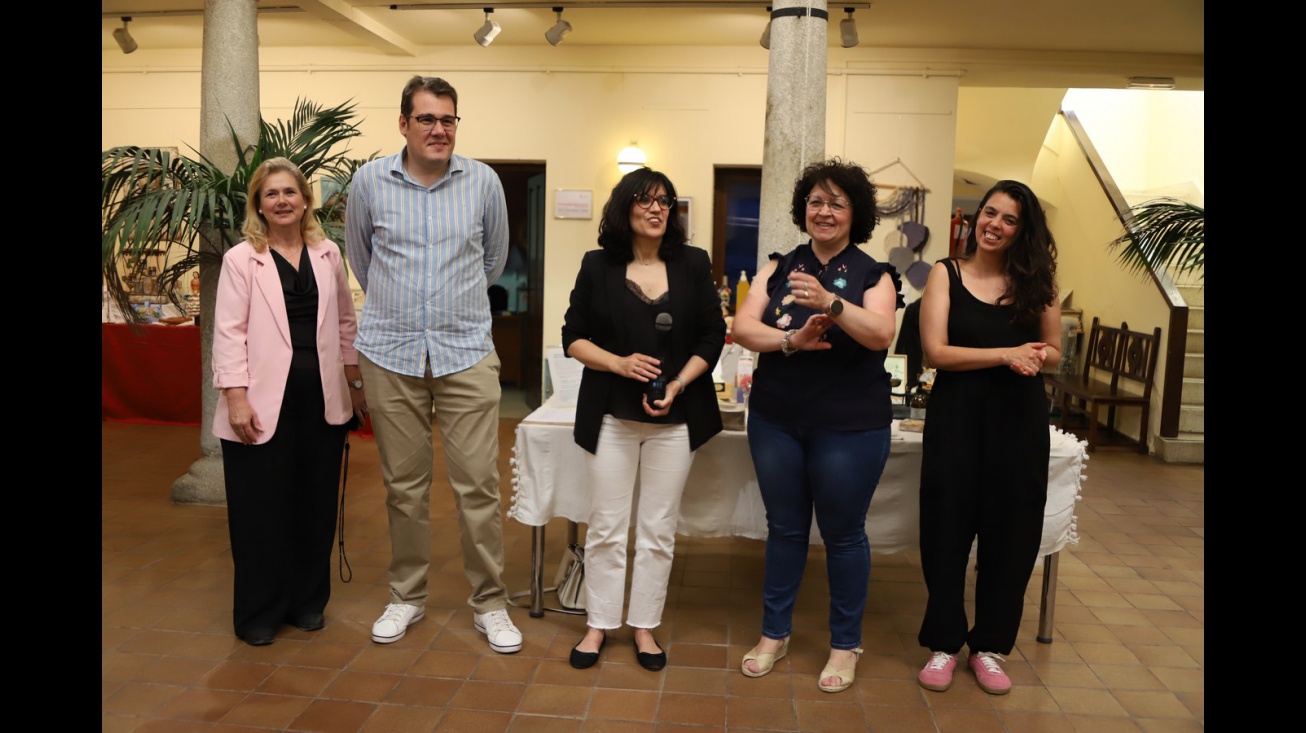 Exposición clausura manualidades, corte y confección y cosmética natural UP