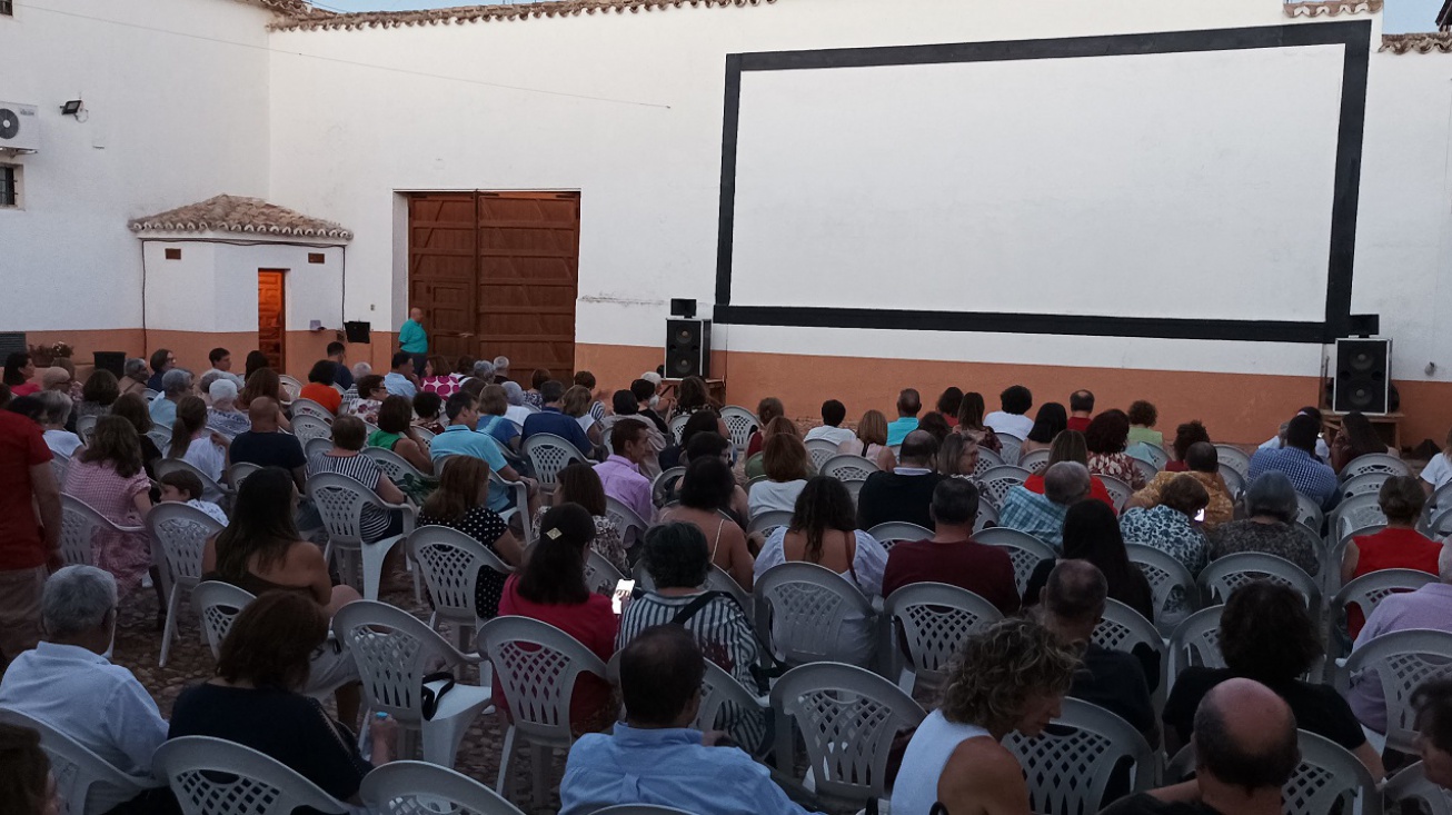 Imagen de archivo. Cine de verano
