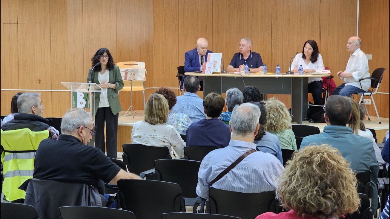 La apertura del acto corrió a cargo de la concejala Paqui de la Cruz