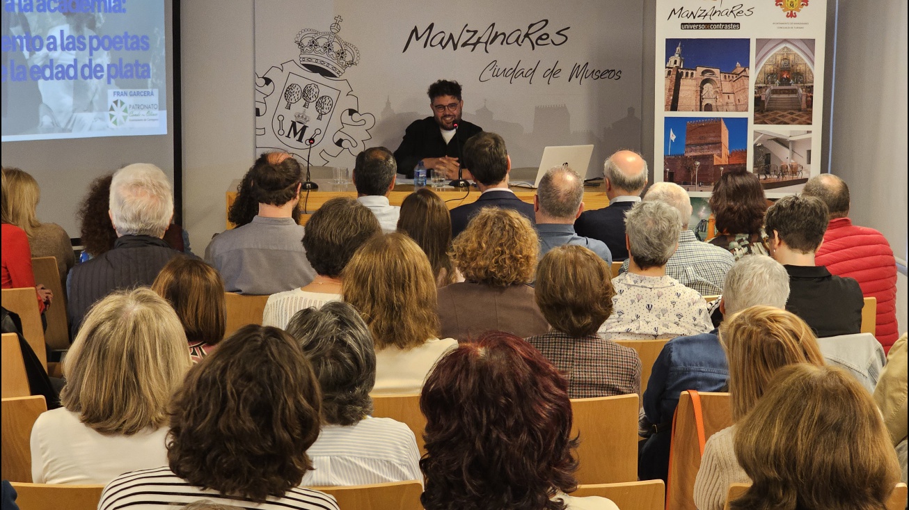 Conferencia sobre Carmen Conde