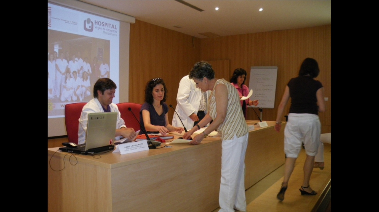 Entrega de diplomas a celadores del Hospital de Manzanares