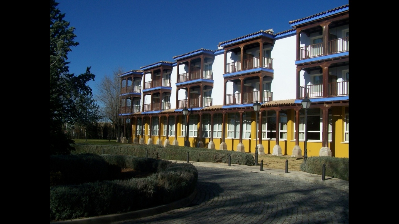 Fachada del Parador de Manzanares