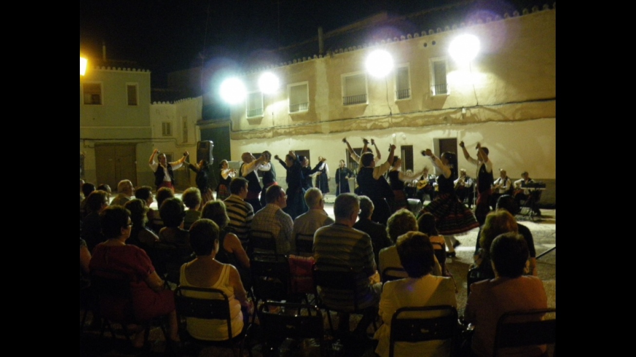 Agosto en Danza, plaza santa cruz