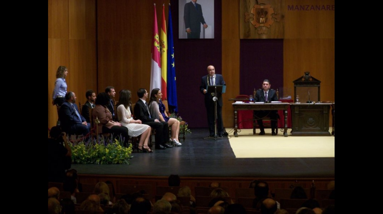 El alcalde, Antonio López de la Manzanares, durante el discurso de investidura