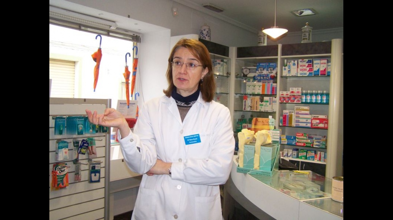 La farmacéutica Mª Elena Brazal