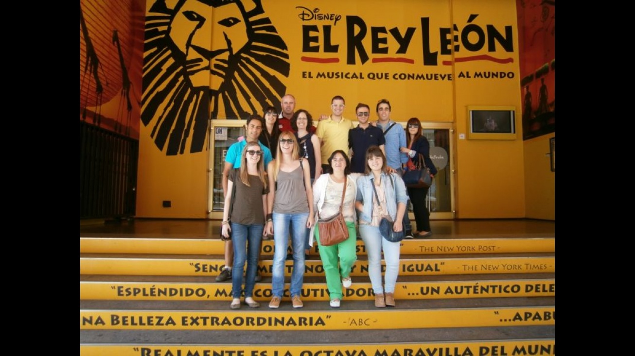 Espectadores manzanareños en El Rey León