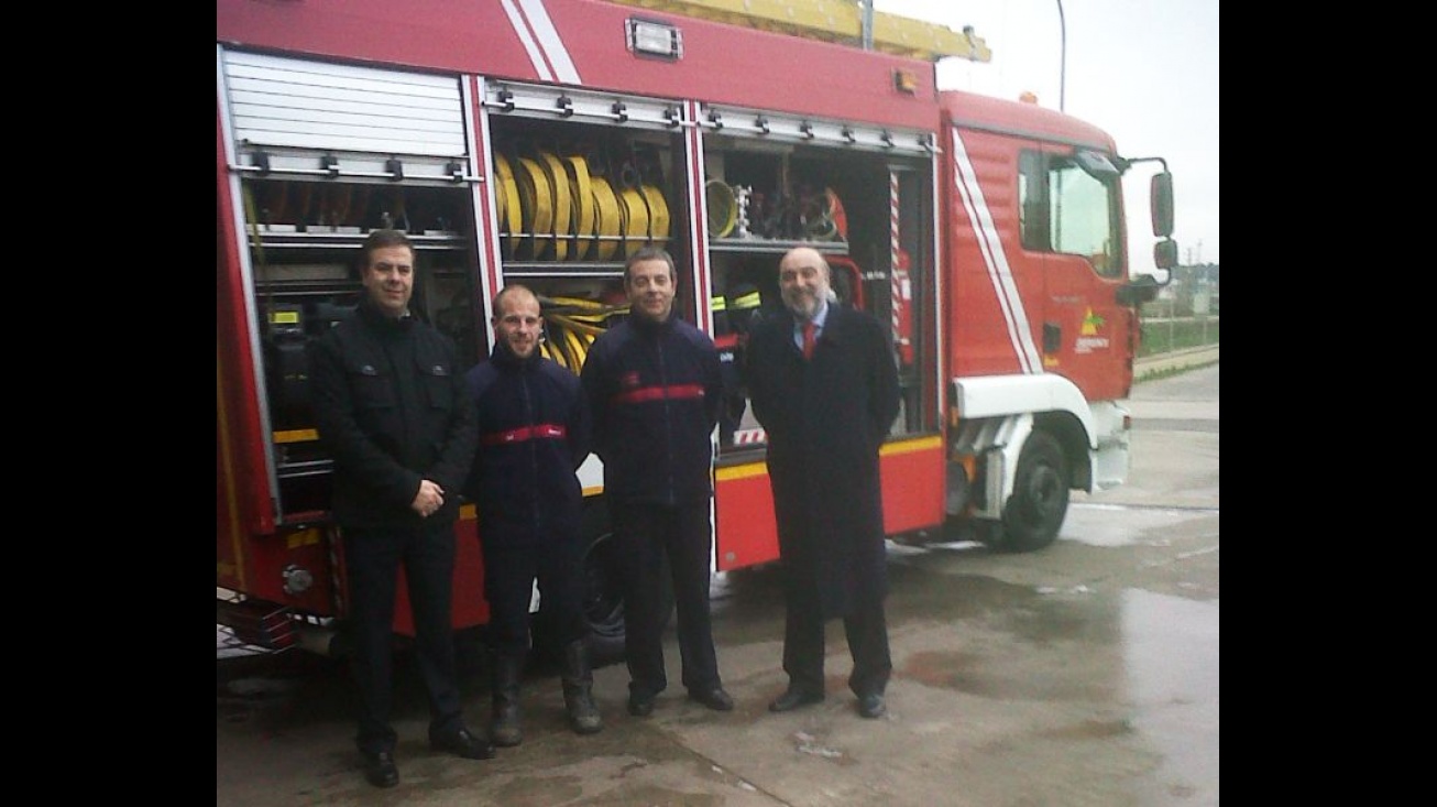 Visita del Alcalde y Concejal de Seguridad a los bomberos