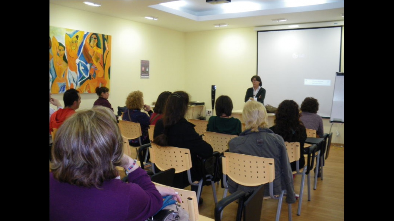 Charla en el Centro de la Mujer