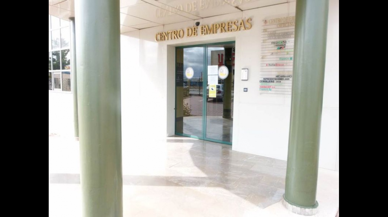 Entrada de Centro de Empresas