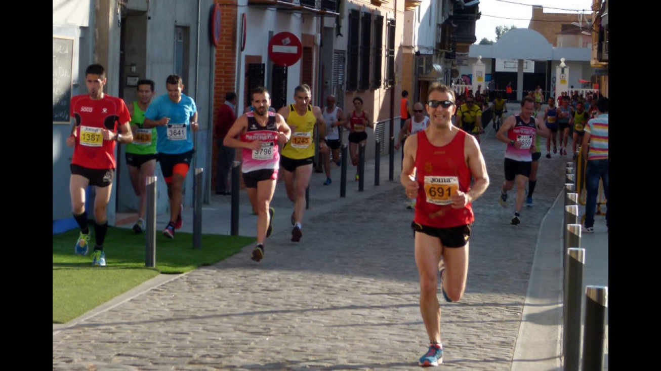 Corredores en Carrera Popular de Manzanares