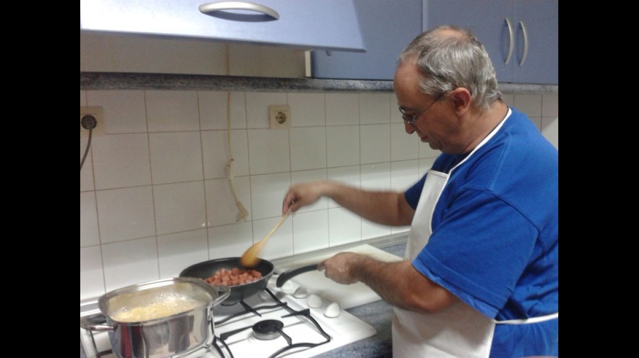 Usuario del Centro Ocupacional en el curso de cocina