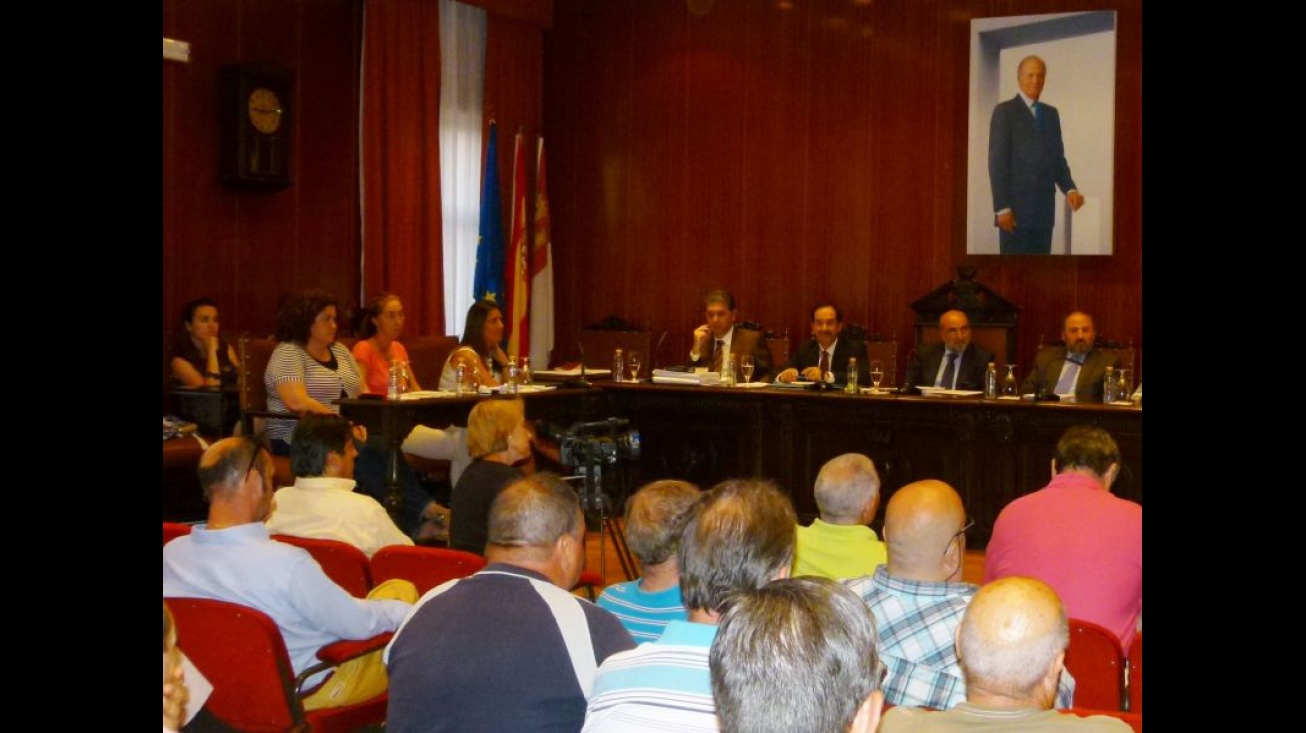 Pleno ordinario de junio de 2013 en el Ayuntamiento de Manzanares