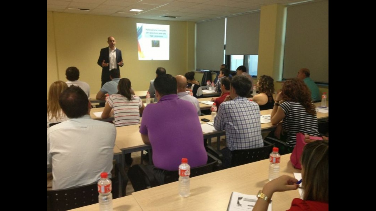 "Jota" Hombrados durante su participación en el curso