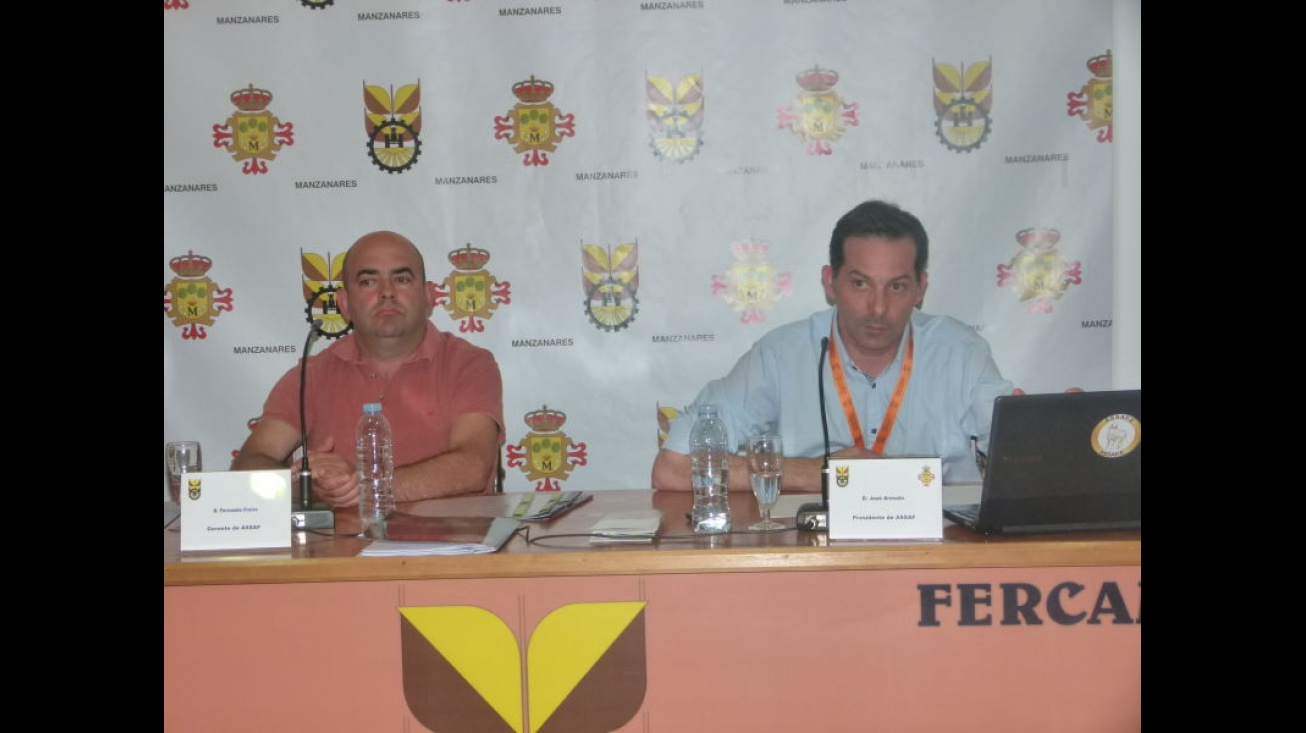 José Arevalo y Fernando Freire durante la conferencia "Raza Assaf"