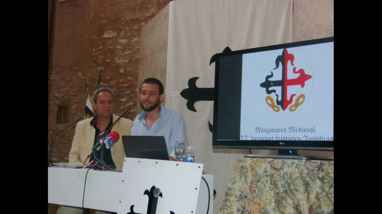 Felipe Jerez y Javier García Almarcha, durante la presentación del logotipo