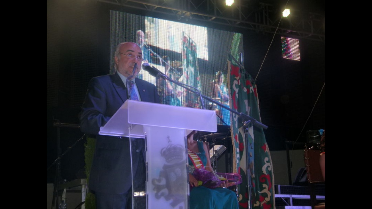 El alcalde, durante la inauguración de la Feria y Fiestas 2013