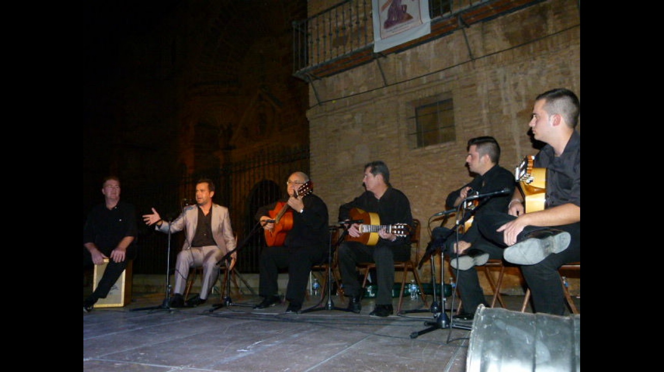 Quintín Zamora durante su actuación en el recital flamenco