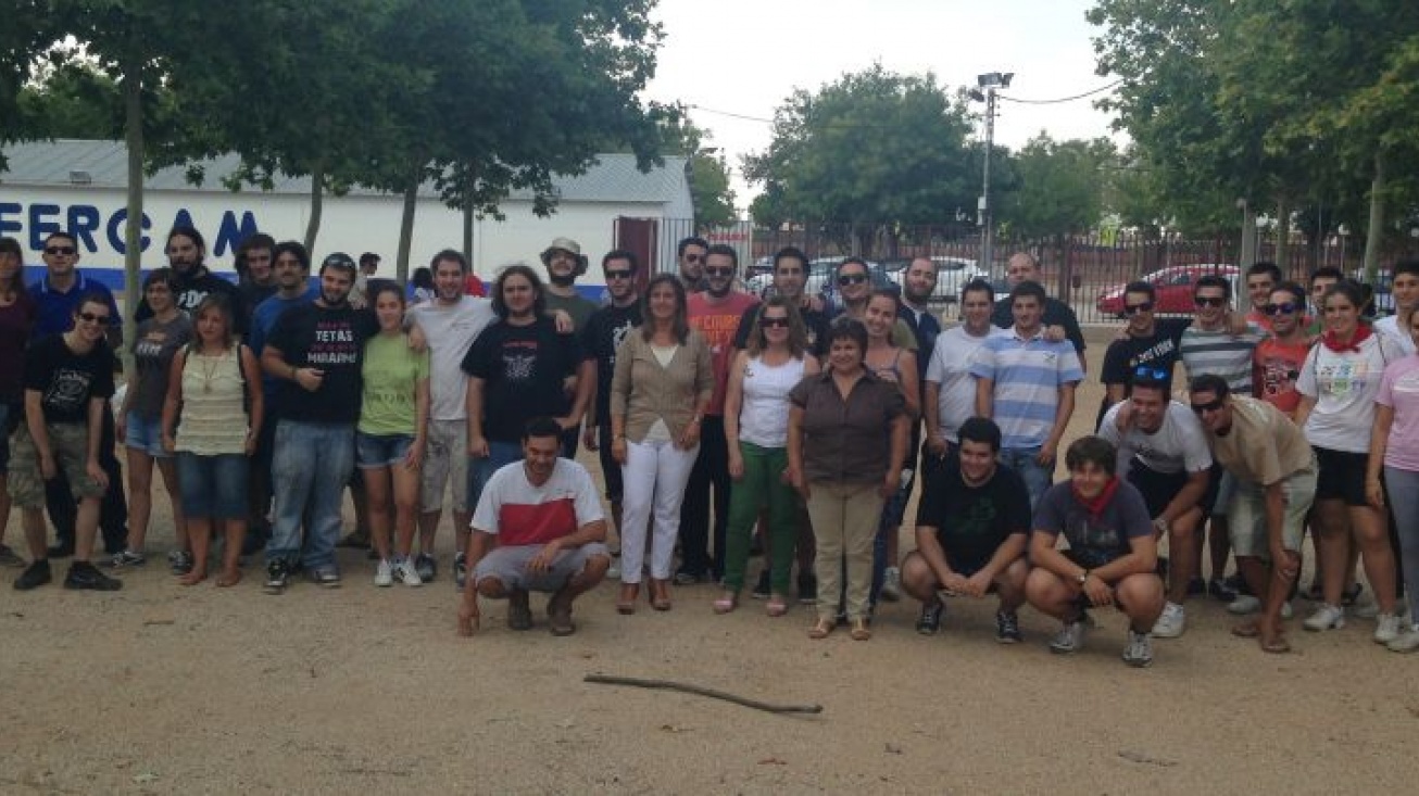 Foto conjunta de participantes y organización