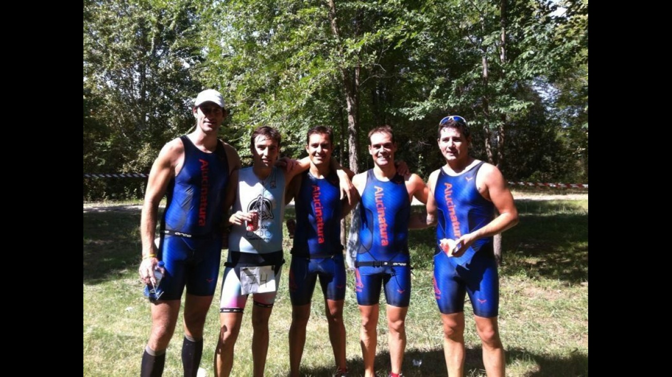 Miembros del Alucinatura en el Triatlón Cross de El Torno